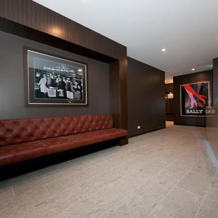 Discover Urban Bliss In Our 1-Bedroom King Bed Apartment! City Views And Cultural Gems بريزبين المظهر الخارجي الصورة